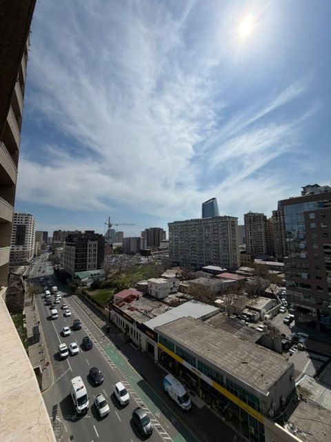 Satılır 3 otaqlı yeni tikili 177 m² — Bakı