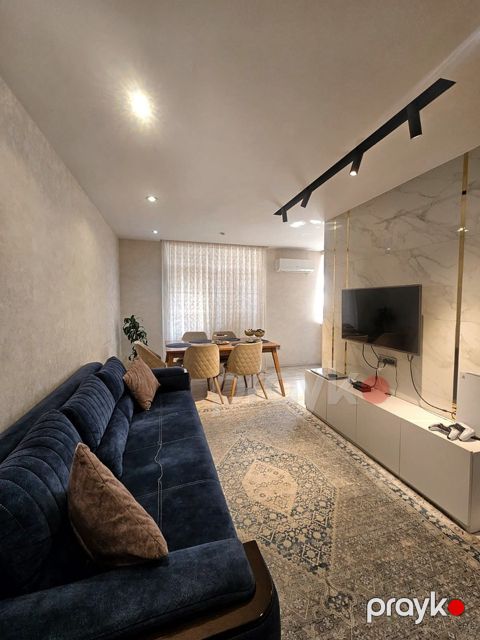 Satılır 3 otaqlı köhnə tikili 85 m²