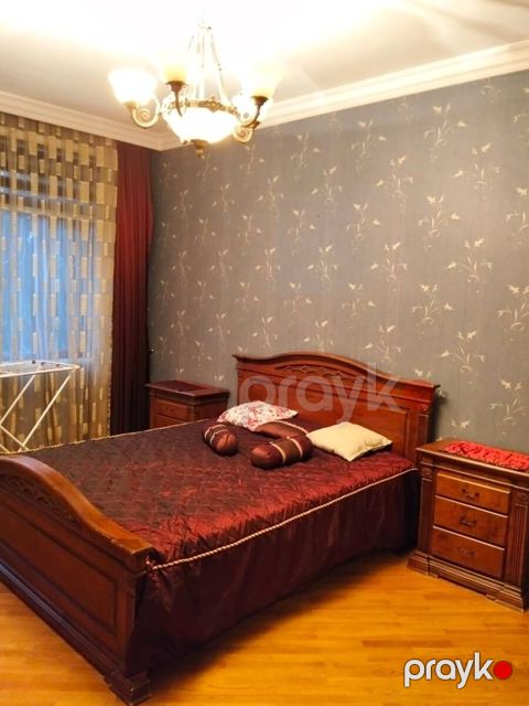 İcarəyə verilir 3 otaqlı köhnə tikili 80 m²