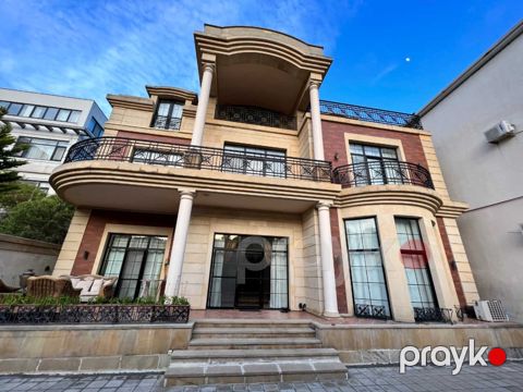 Satılır 9 otaqlı həyət evi/bağ evi 550 m²