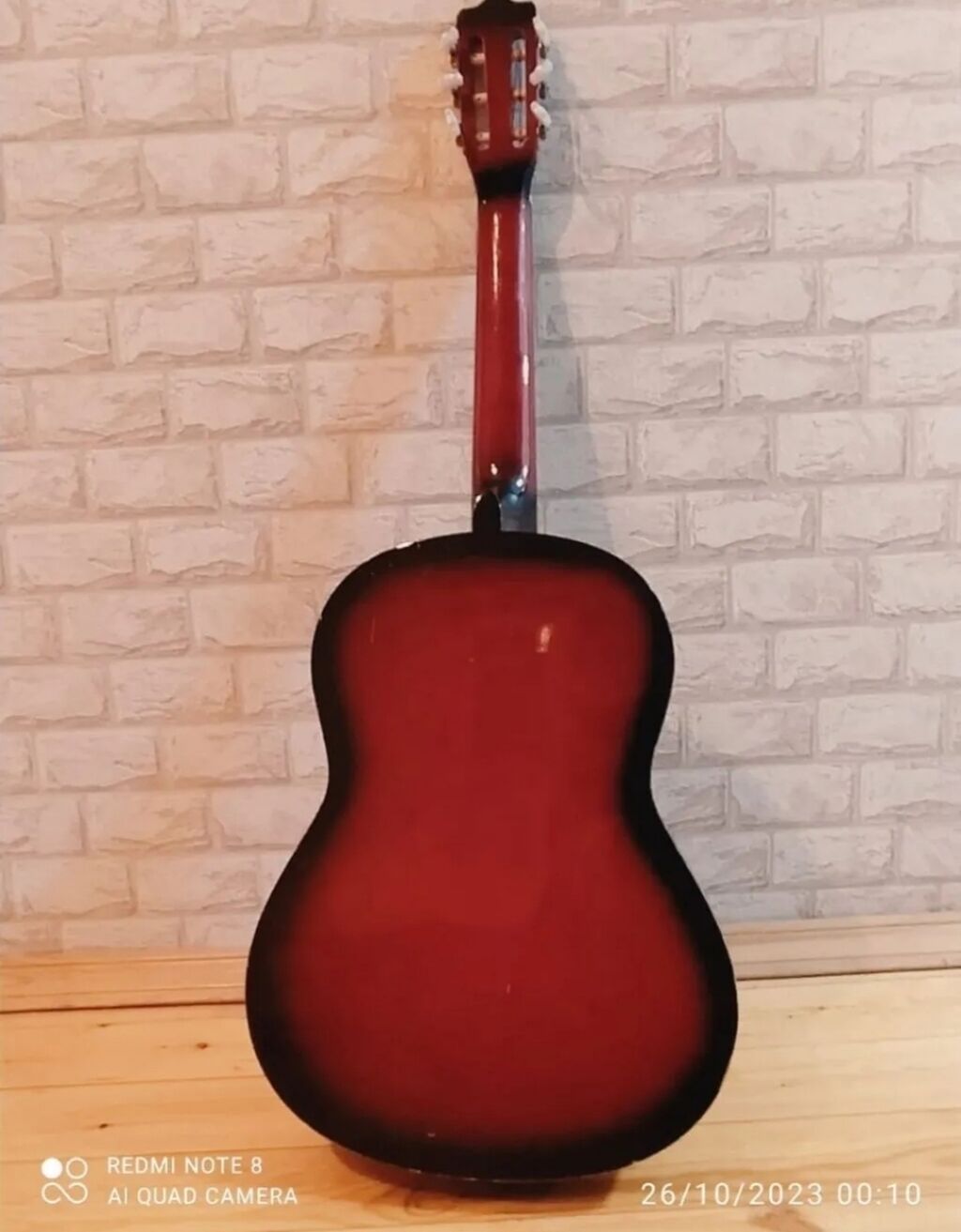 Klassik akustik gitara – qırmızı-sunburst rəng sxemi ilə - Korpus — Gitarlar və digər simli alətlər, Masazır (4)