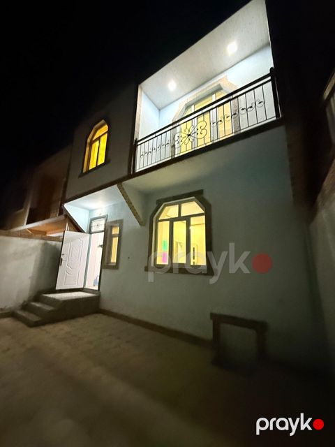 Satılır 4 otaqlı həyət evi/bağ evi 130 m²
