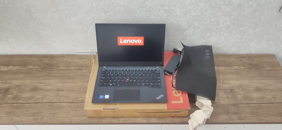 Lenovo Thinkpad T14s (32GB RAM) — Noutbuklar, Bakı (8)