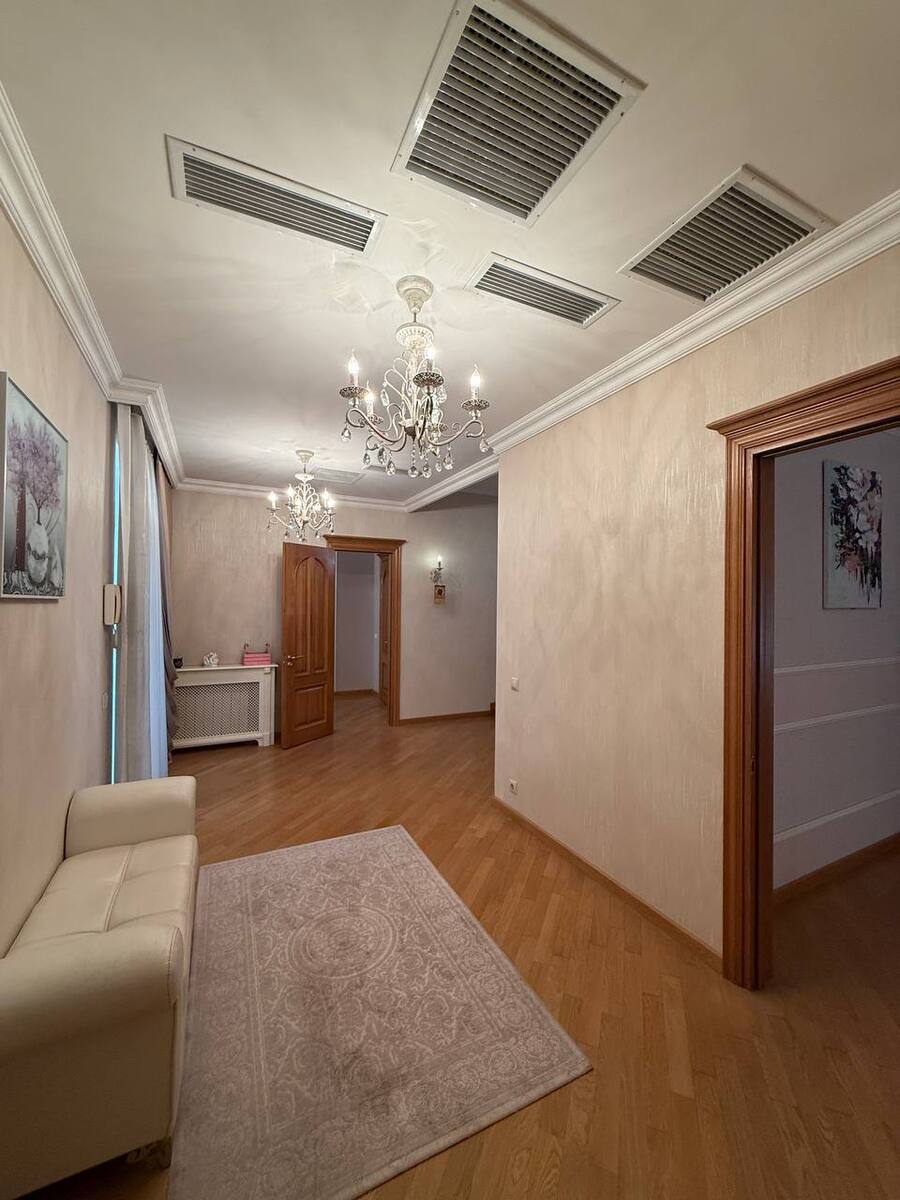 Satılır 6 otaqlı həyət evi/bağ evi 340 m² — Ev, villa, Bakı (9)