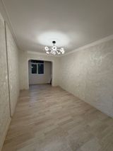 Satılır 2 otaqlı köhnə tikili 40 m² — Elvin — Apartment