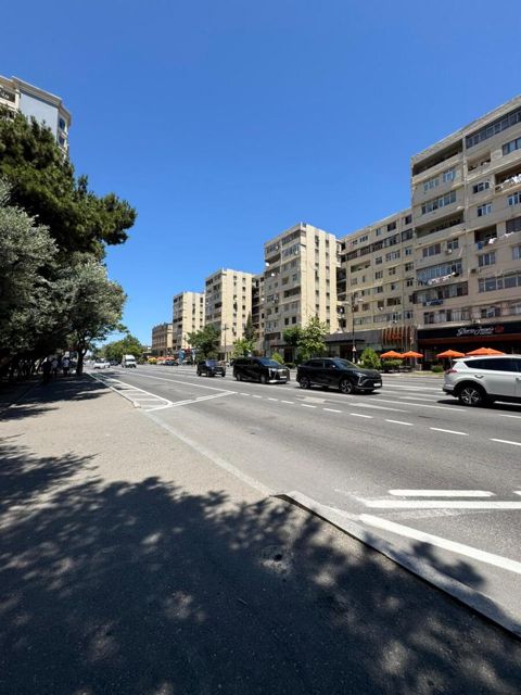 Satılır 3 otaqlı köhnə tikili 85 m² — Bakı