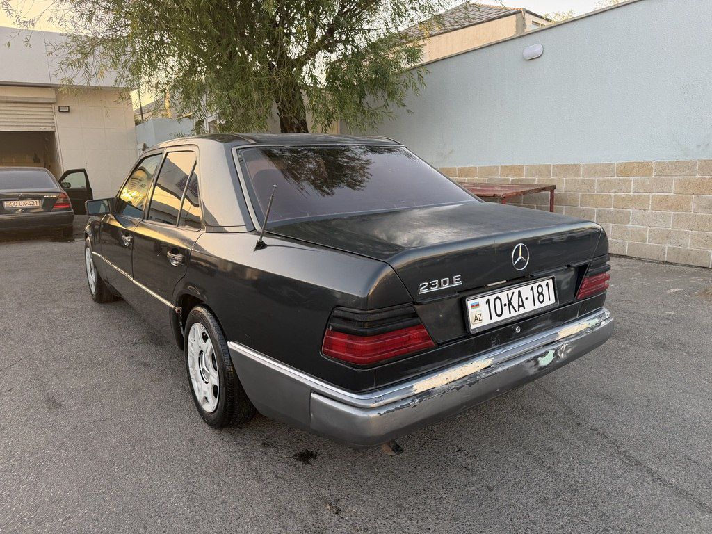 Mercedes 230 E, 2.3 L, 1992 il, 380 000 km — Avtomobillər, Bakı (5)