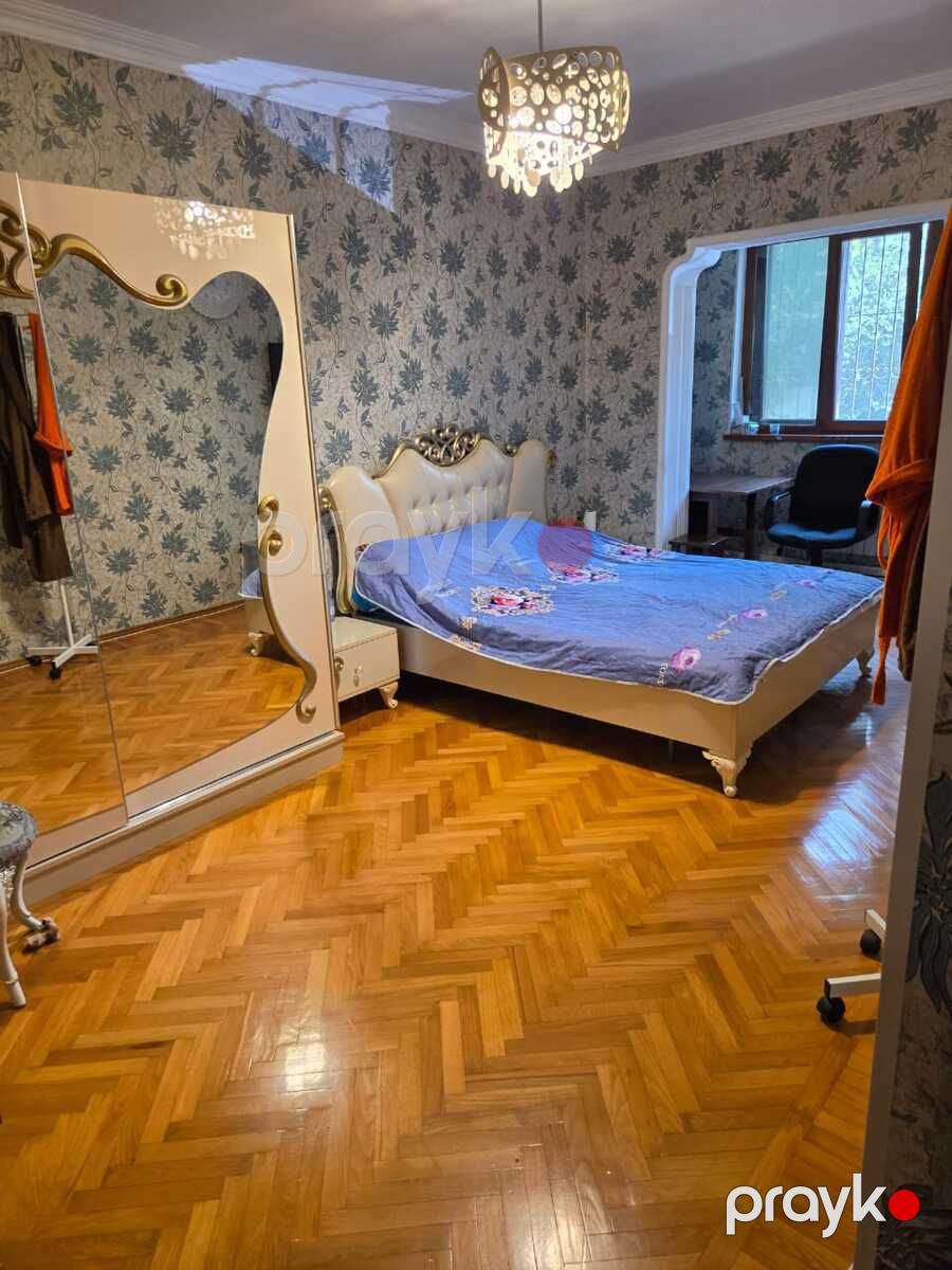 Satılır 4 otaqlı köhnə tikili 125 m² — Mənzil, Bakı (9)