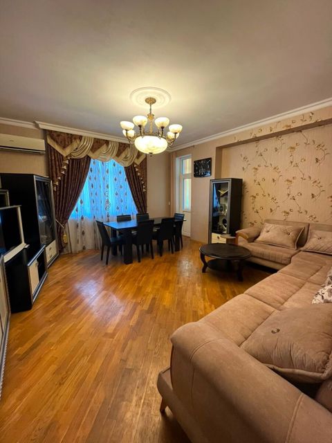 Satılır 2 otaqlı yeni tikili 105 m² — Bakı