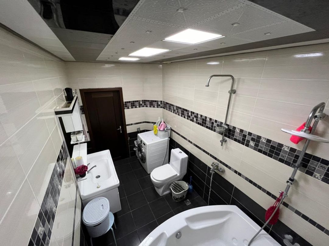 3-otaqlı mənzil, E.Akademiyası m., 147 m² — Mənzil, Bakı (8)