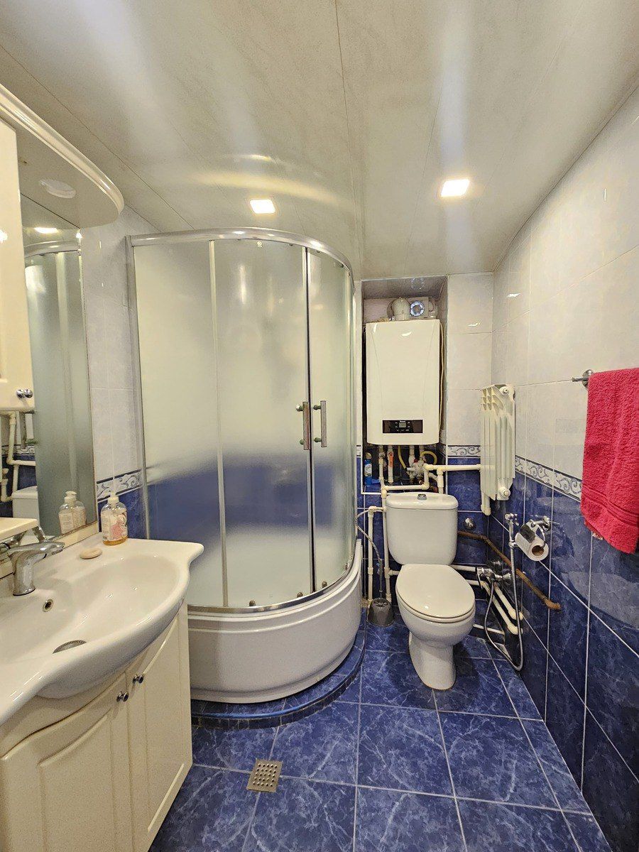 İcarəyə verilir 2 otaqlı köhnə tikili 95 m² — Mənzil, Bakı (7)
