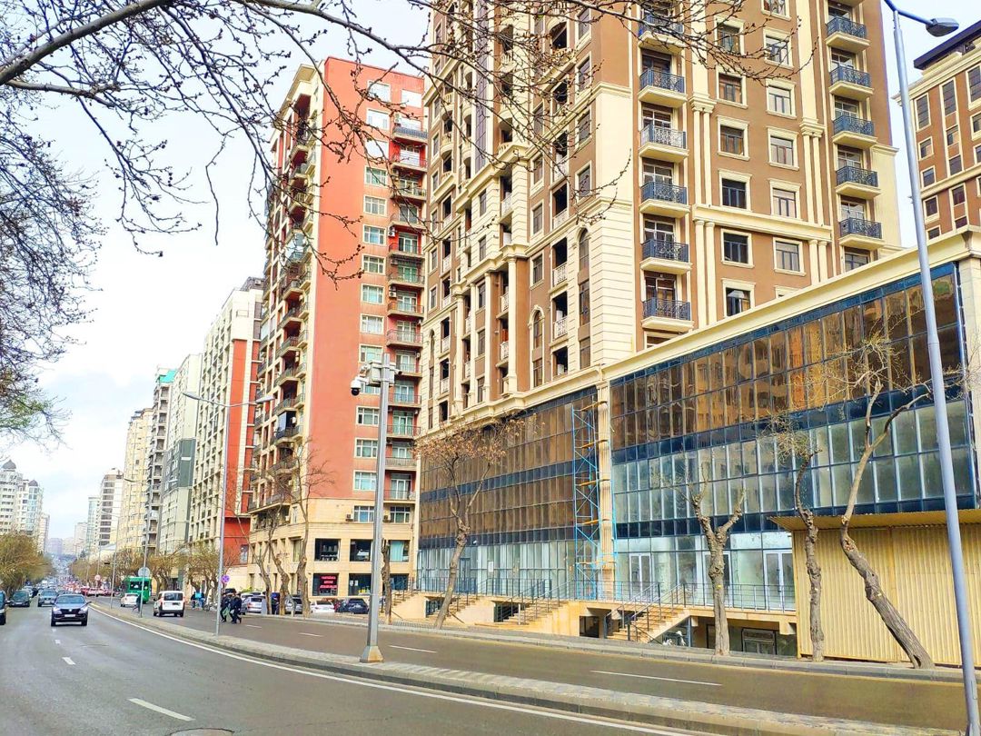 Satılır obyekt 205 m² — Əmlak, Bakı (2)