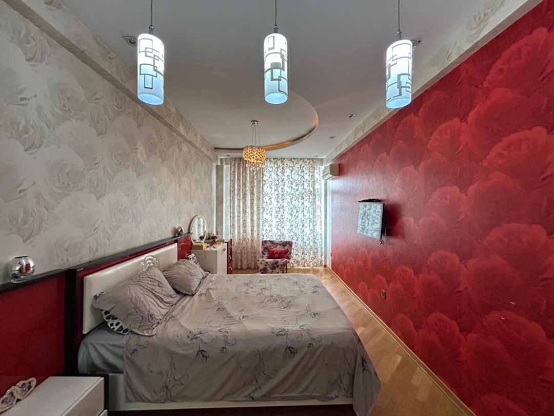 Satılır 4 otaqlı yeni tikili 205 m² — Mənzil, Bakı (7)