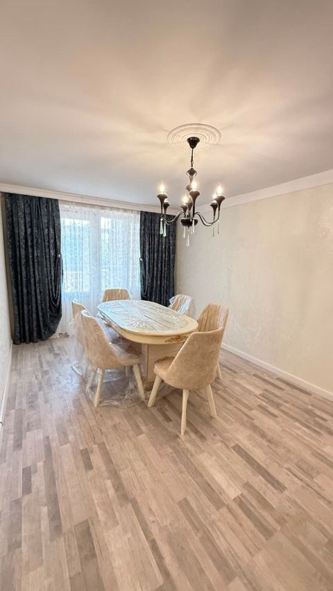 Satılır 2 otaqlı köhnə tikili 55 m² — Bakı
