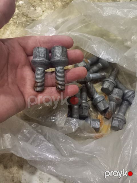 Mercedes disk boltları