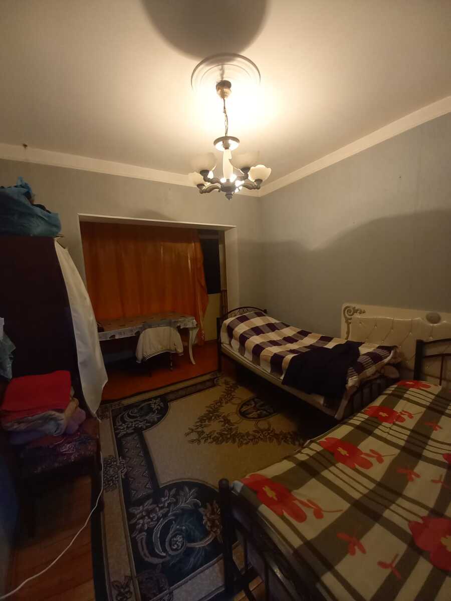 Satılır 1 otaqlı köhnə tikili 42 m² — Mənzil, Bakı (5)