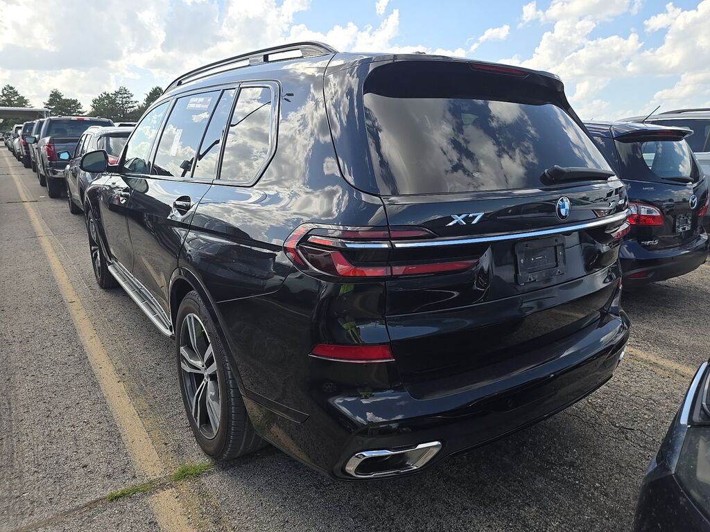 BMW X7, 3.0 L, 2026 il, 24 140 km — Avtomobillər (3)