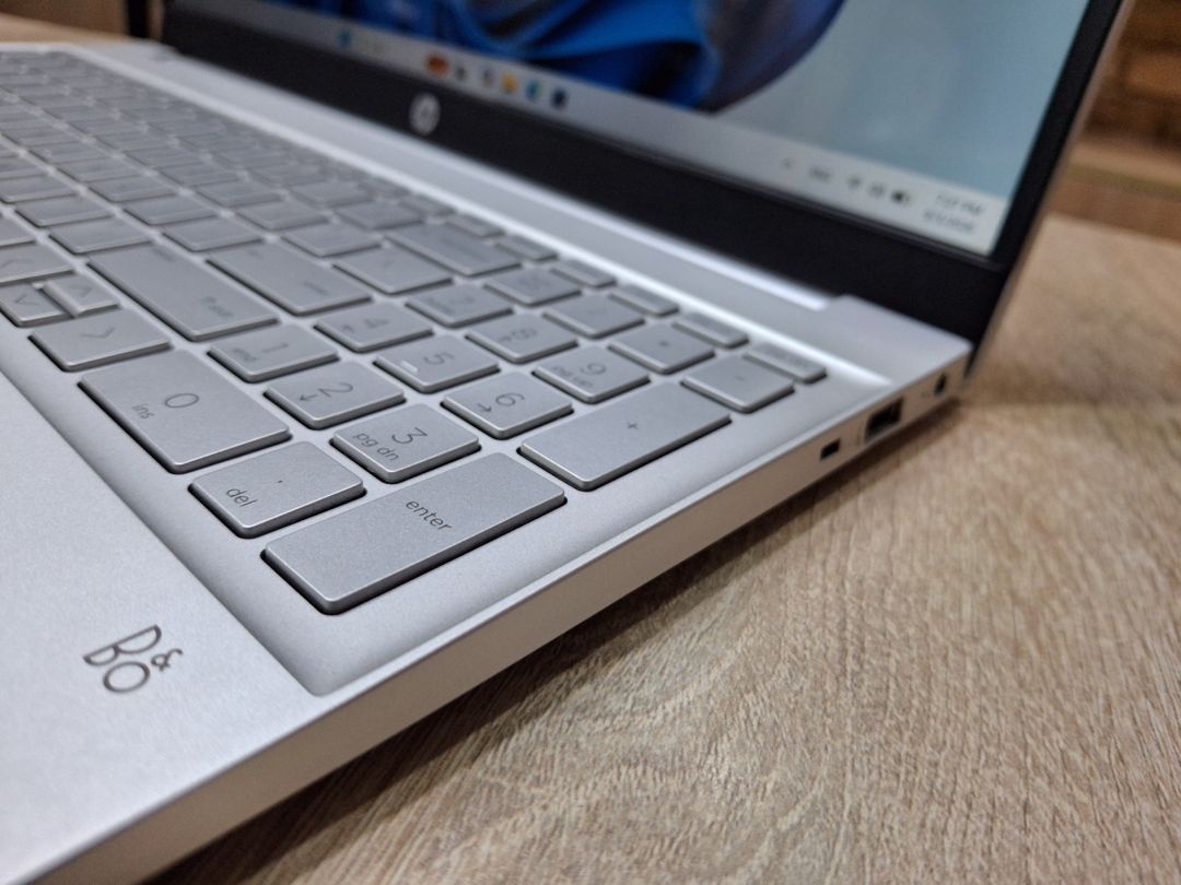 HP Pavilion 15 i7 1165G7 16GB RAM 512GB SSD — Noutbuklar, Bakı (7)