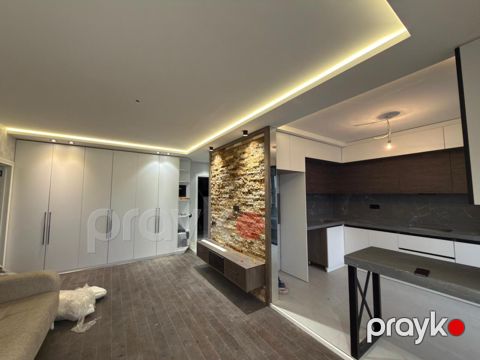 Satılır 3 otaqlı köhnə tikili 55 m²