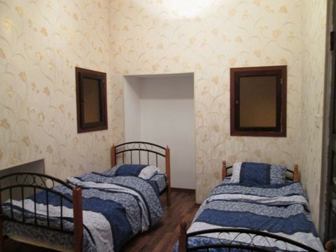 2-otaqlı mənzil kirayə verilir, İçərişəhər m., 45 m² — Bakı
