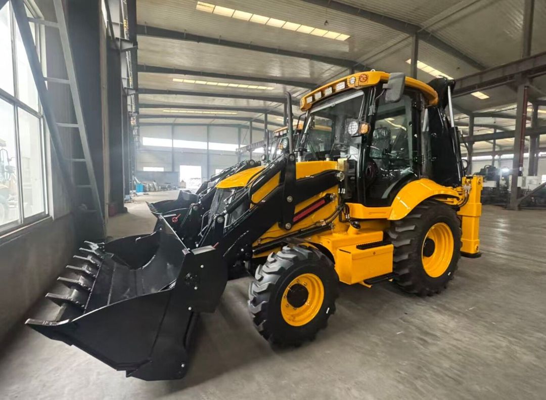 Ekskavator yükləyici Maxbull MBL388T, 2025 il — İnşaat texnikası, Bakı (6)