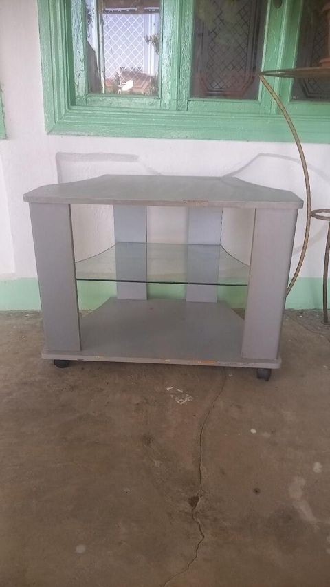 Televizor altlığı — Bakı
