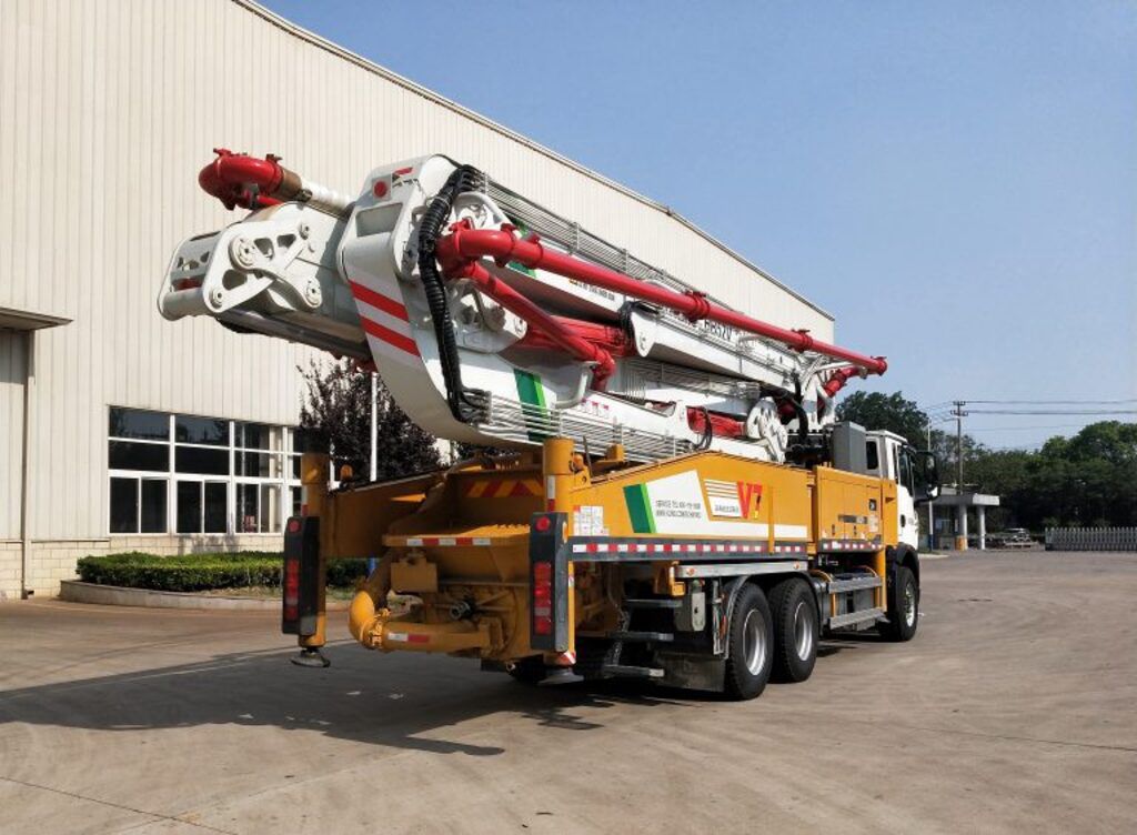 AvtoBeton Pompa Howo TX350 — İnşaat texnikası, Bakı (4)