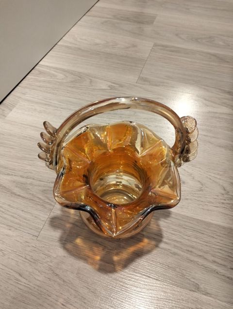 Bir vaza — Bakı