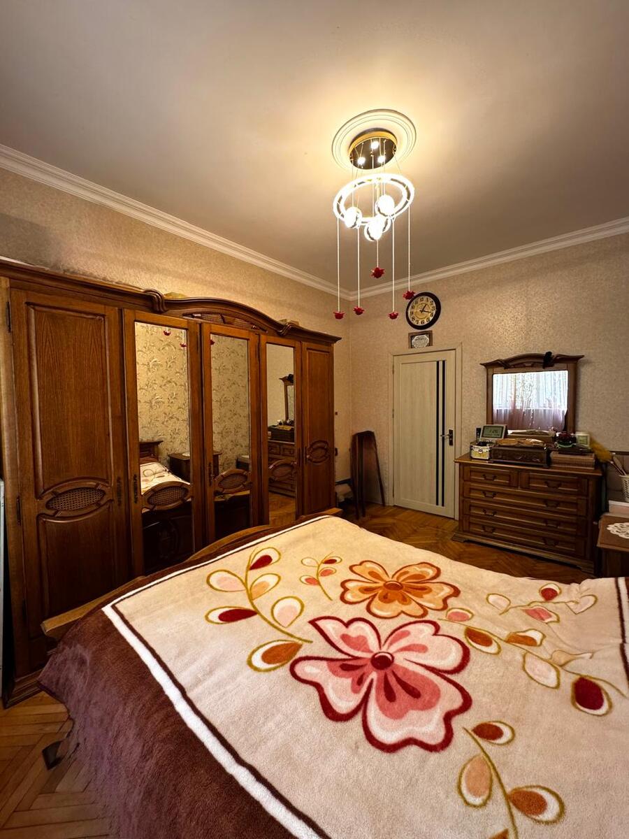 Satılır 4 otaqlı köhnə tikili 90 m² — Mənzil, Bakı (6)