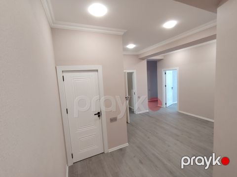 Satılır 4 otaqlı yeni tikili 120 m²