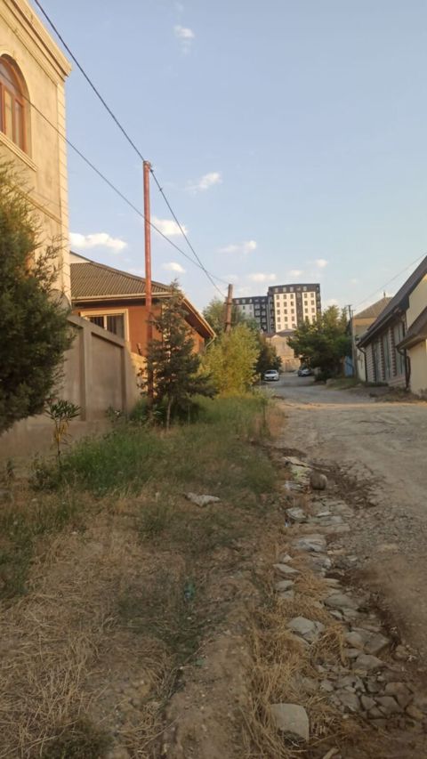 3.3 sot torpaq sahəsi, Hökməli qəs — Bakı
