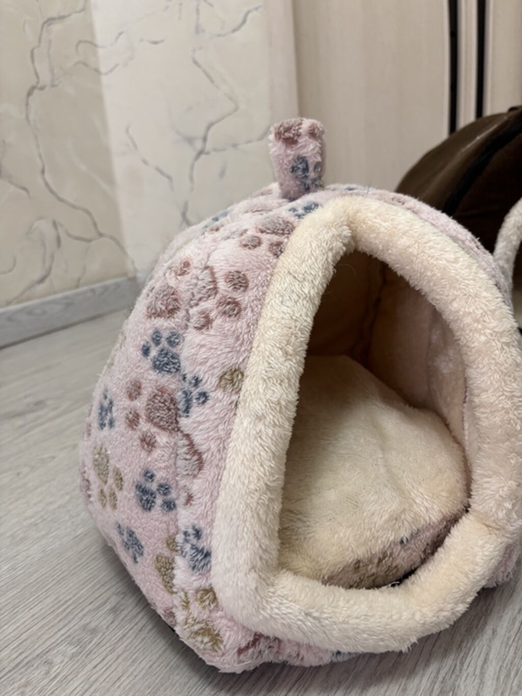 Ev heyvanları üçün qapalı yuva tipli yataq - Model: Qapalı “evcik” — Kunalar, Digah (5)