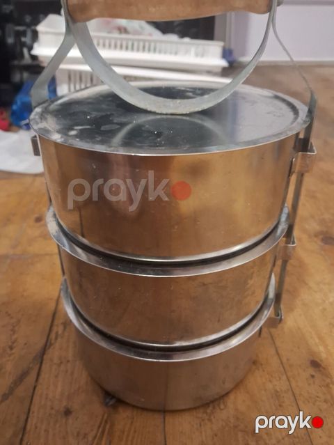 Paslanmayan poladdan çoxmərtəbəli yemək qabı (tiffin) dəsti — Bakı