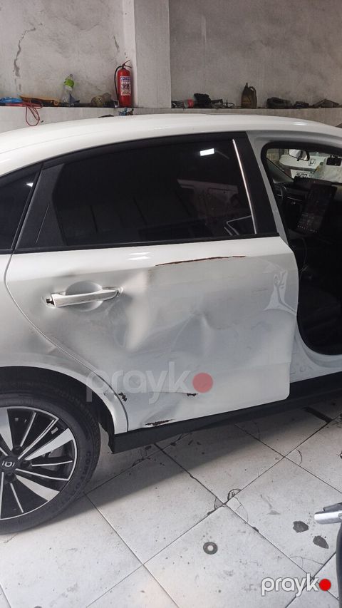 Changan A05 qapıları