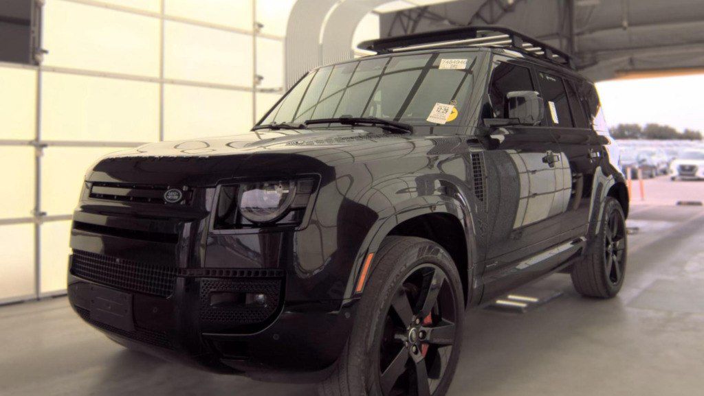 Land Rover Defender, 3.0 L, 2023 il, 111 045 km — Avtomobillər (2)