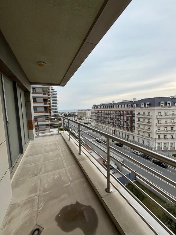 Satılır 5 otaqlı yeni tikili 245 m² — Mənzil, Bakı (7)