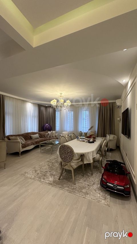 Satılır 3 otaqlı yeni tikili 156 m²