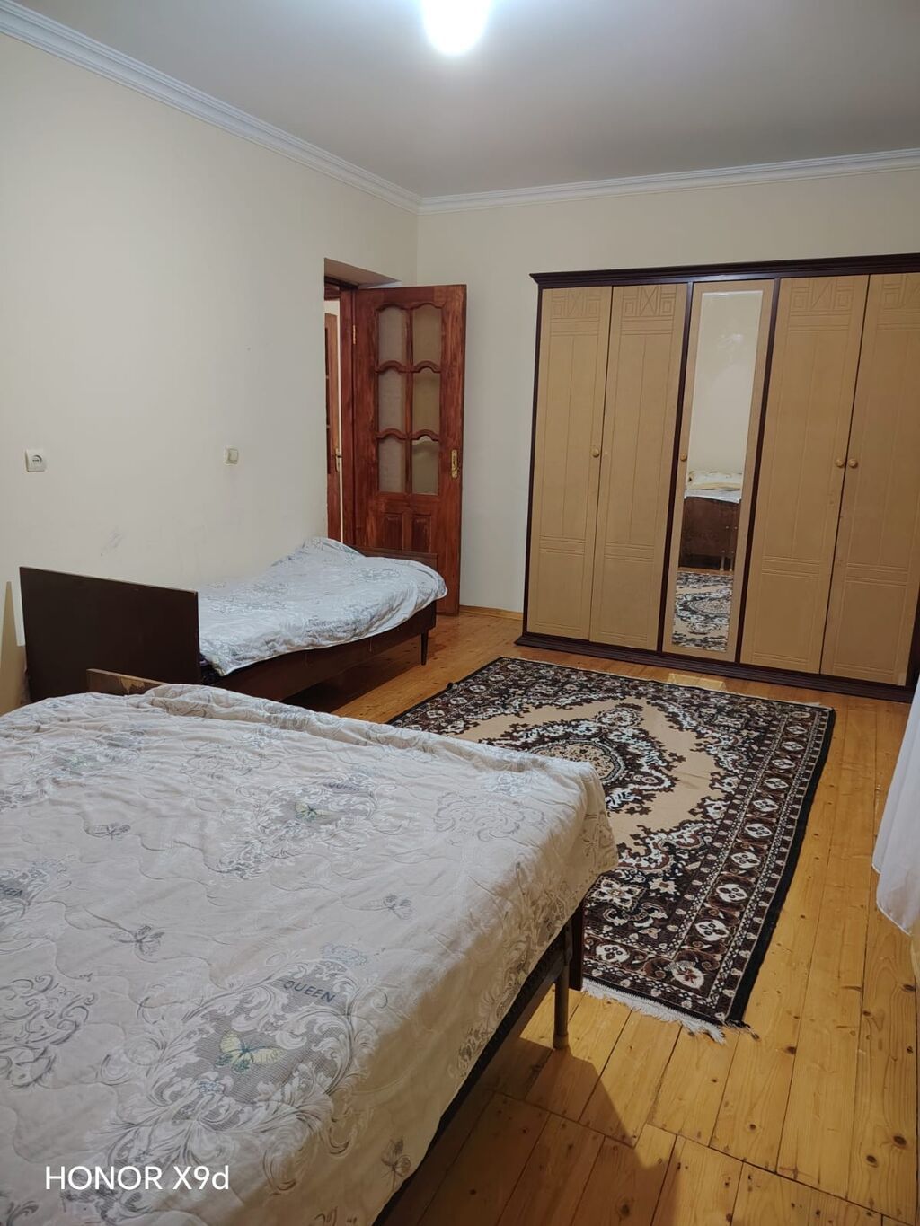 Salam ev hövsan qəsəbəsində mərkəzdə yerləşir 3 otaq orta təmirlidi — Ev, villa, Bakı (5)