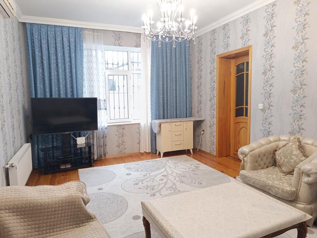 Satılır 8 otaqlı həyət evi/bağ evi 390 m² — Ev, villa, Bakı (10)