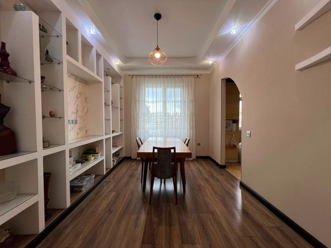 Satılır 4 otaqlı köhnə tikili 90 m² — Mənzil, Bakı (12)