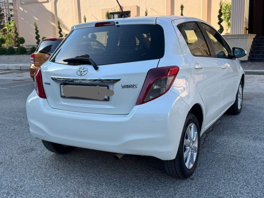 Toyota Yaris, 1.3 L, 2011 il, 225 800 km — Avtomobillər, Bakı (3)