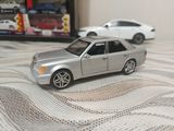 Metall model avtomobil – Mercedes-Benz E-Class AMG (W124) miqyası el — Elcin doslarniza oz mawinin Maketi hediye — Model Kolleksiyaları