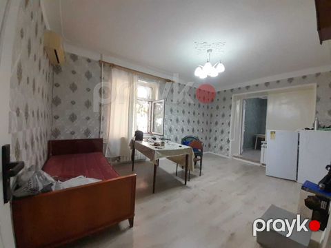 Satılır 4 otaqlı köhnə tikili 86 m²