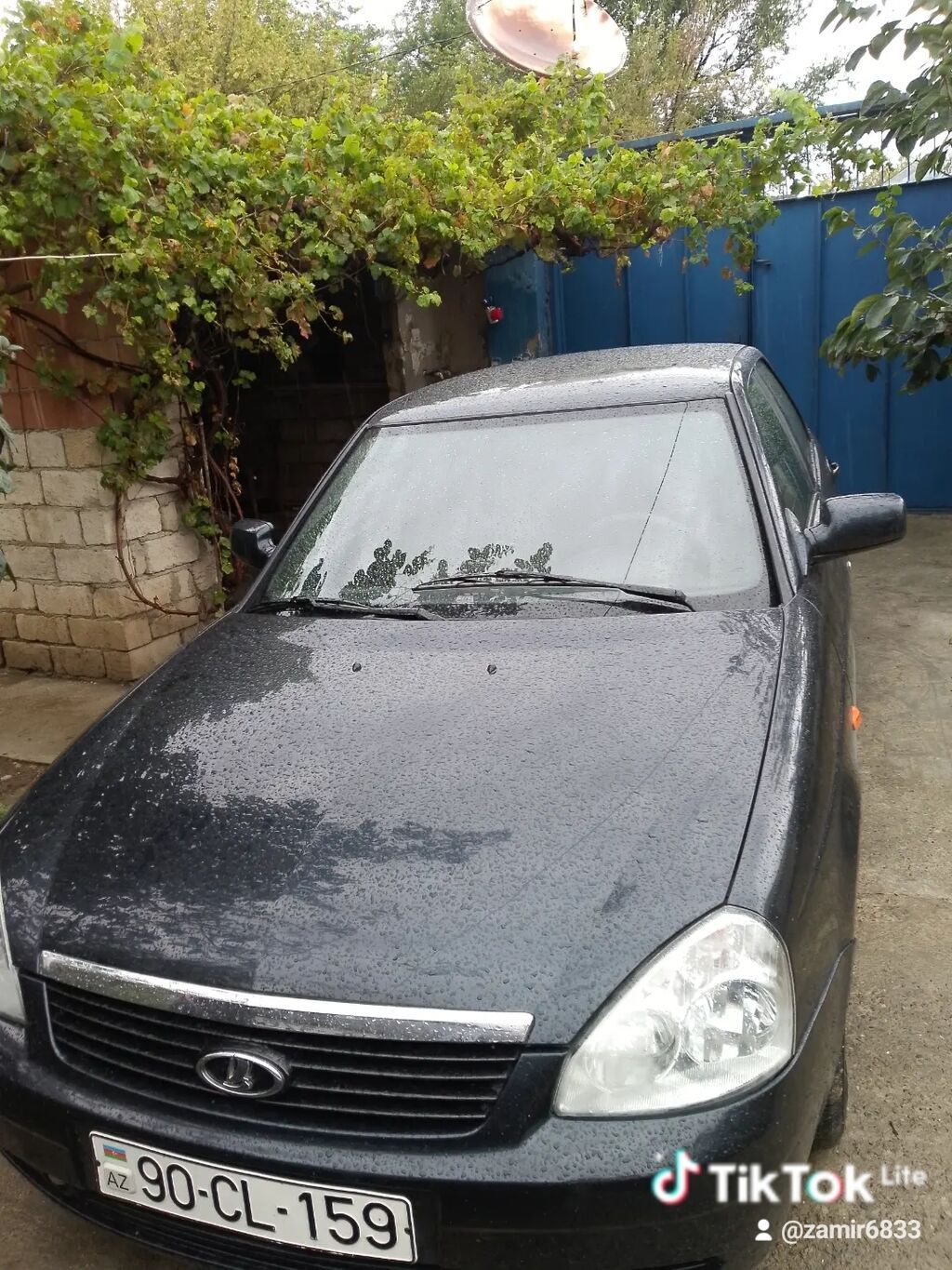 Lada Priora sedan - Kuzov: 4 qapılı sedan, tünd rəng - Mühərrik — Avtomobillər, Şabran