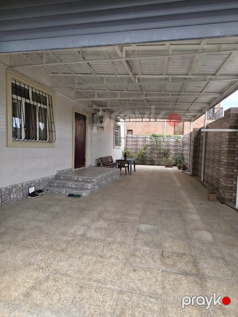 Həyət evi, Buzovna qəs