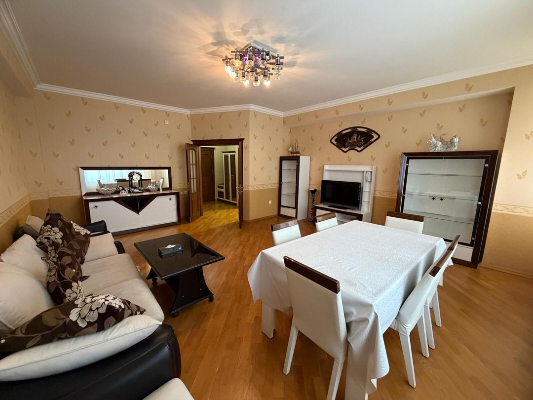 İcarəyə verilir 3 otaqlı yeni tikili 137 m² — Mənzil, Bakı (5)