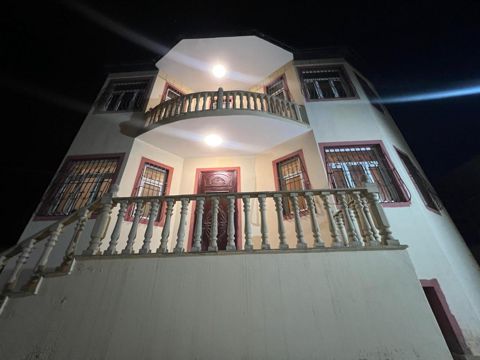 Satılır 7 otaqlı həyət evi/bağ evi 210 m² — Bakı