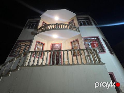 Satılır 7 otaqlı həyət evi/bağ evi 210 m²