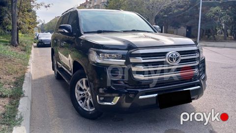 Toyota Land Cruiser 300 icarəsi — Bakı