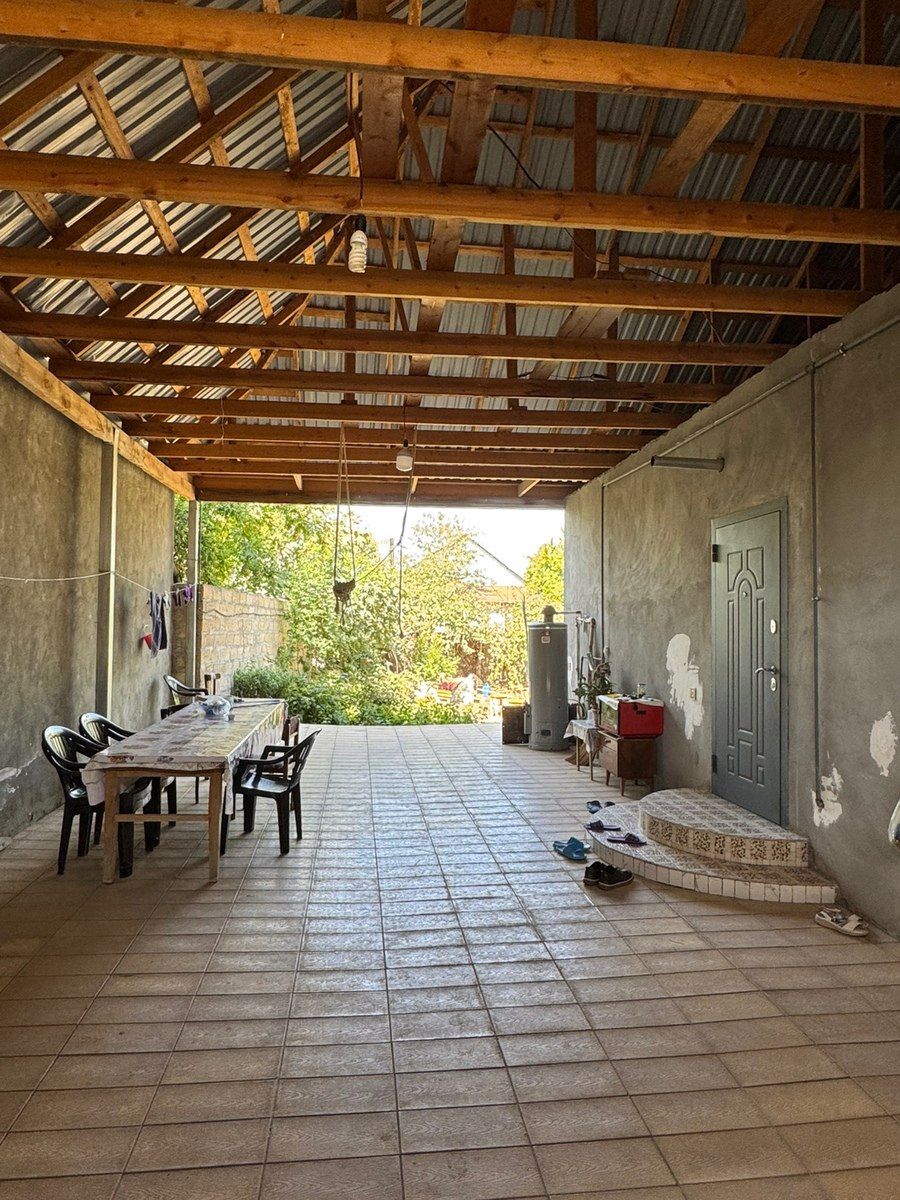 Həyət evi, Sevinc qəs — Ev, villa, Gəncə (2)